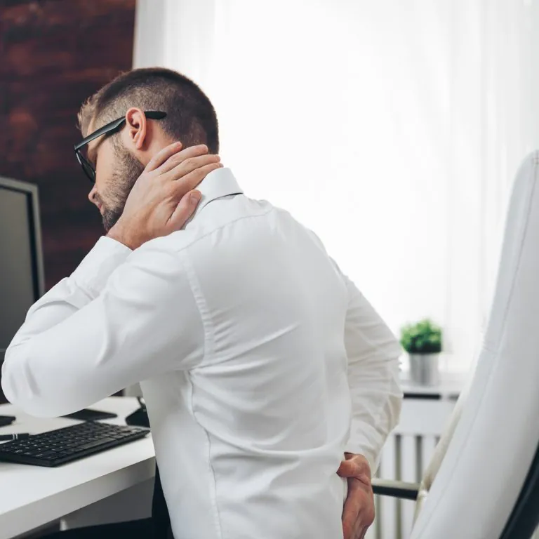 Chiropractic Care for Desk Workers